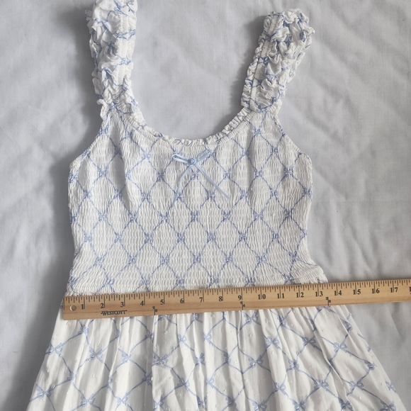 Blu Pepper White Smocked Midi Dress Womens Size M Blue Bow Pattern Coquette Doll - Picture 12 of 13